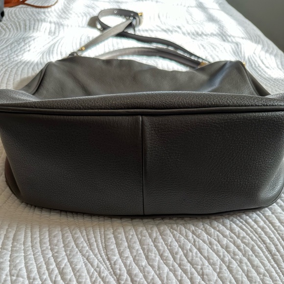 Marc by Marc Jacobs gray pebbled leather hobo with cross body strap - Picture 7 of 10